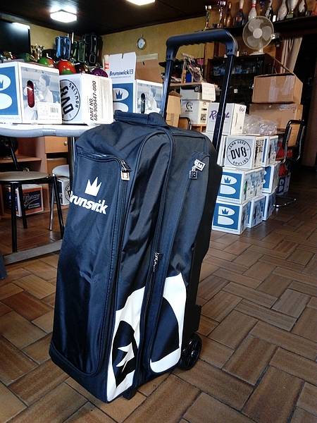 Sac 3 Boules Roulettes Brunswick Blitz Noir