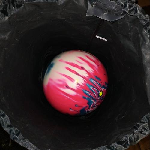 Sac à l'épaule pour une boule (DV8 Noir)